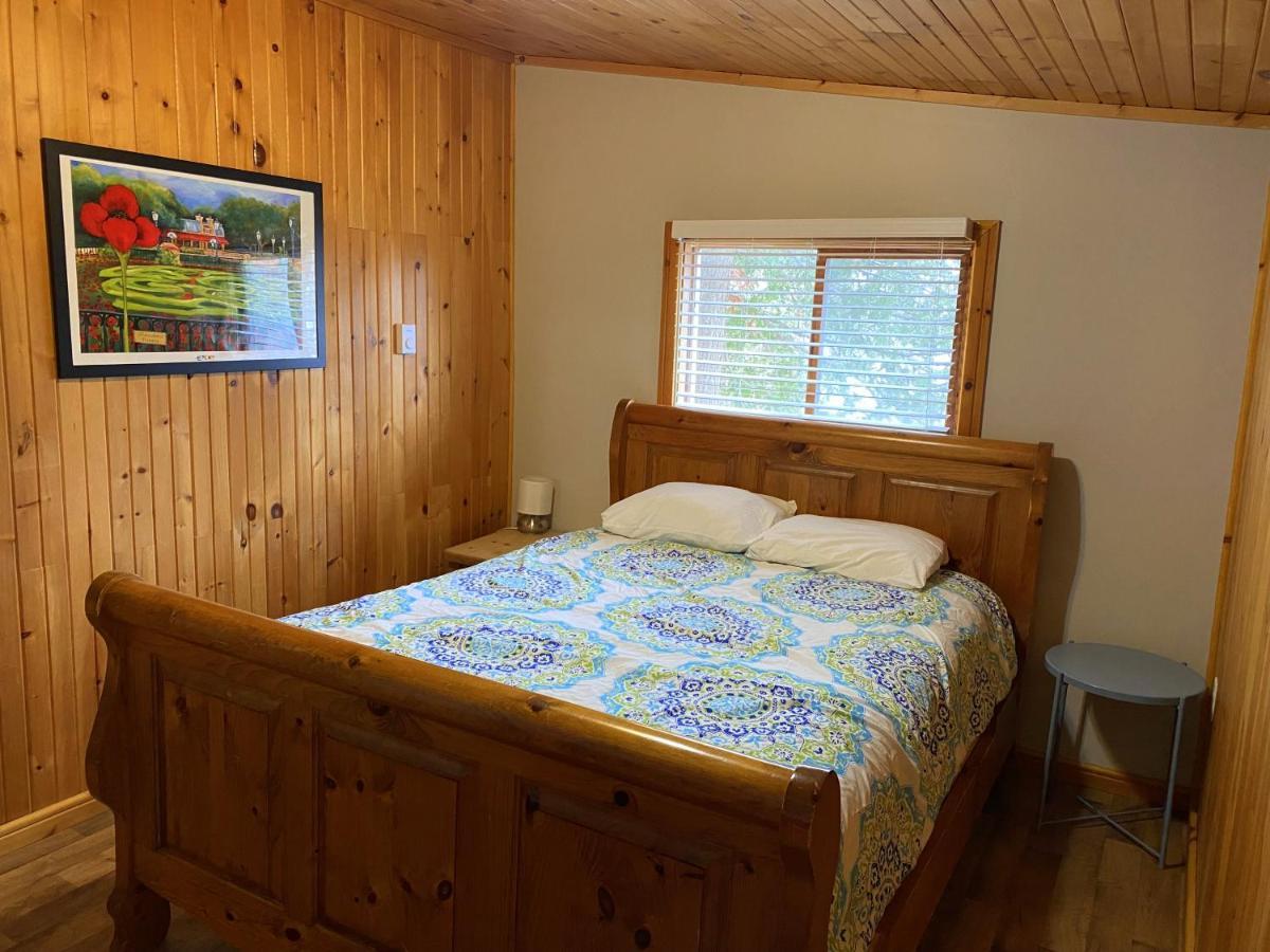Merland Park Cottages And Motel พิกทัน ภายนอก รูปภาพ
