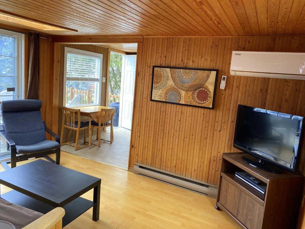 Merland Park Cottages And Motel พิกทัน ภายนอก รูปภาพ