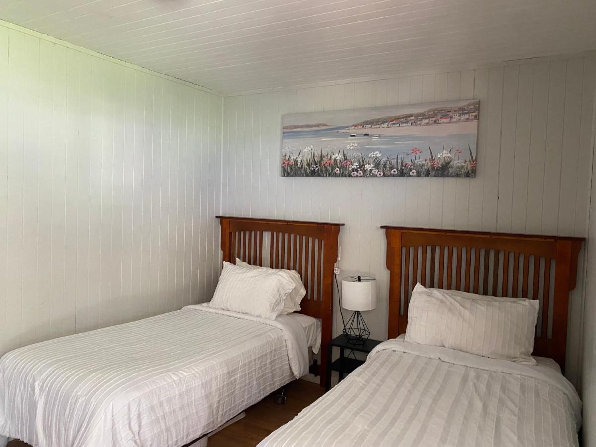 Merland Park Cottages And Motel พิกทัน ภายนอก รูปภาพ